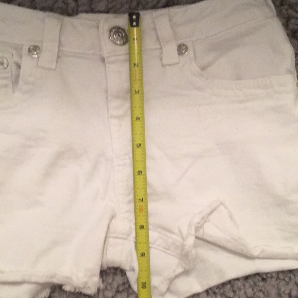White True Religion Shorts - Picture 5 of 7